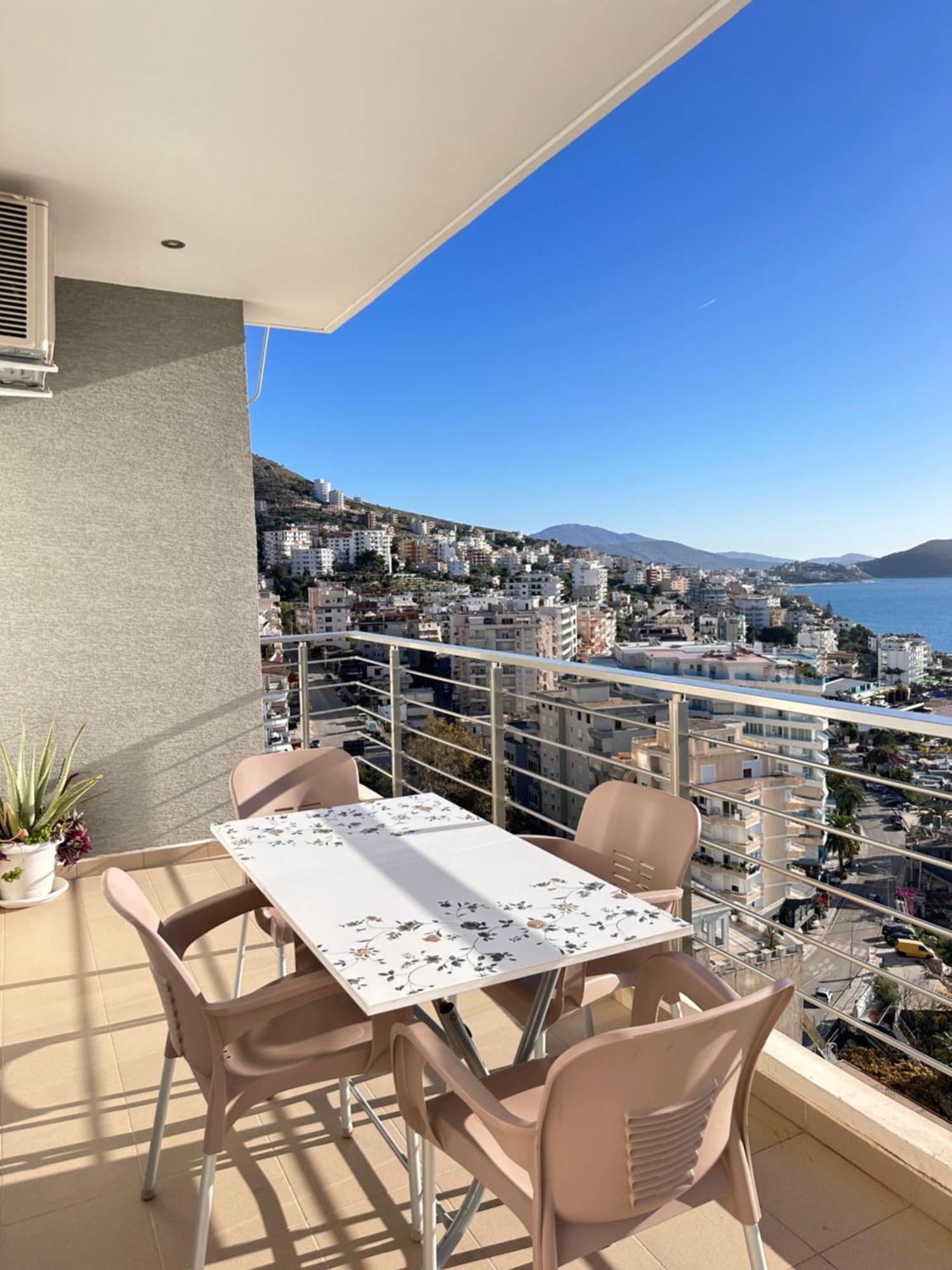 Bay View Apartment Sarandë Exteriör bild