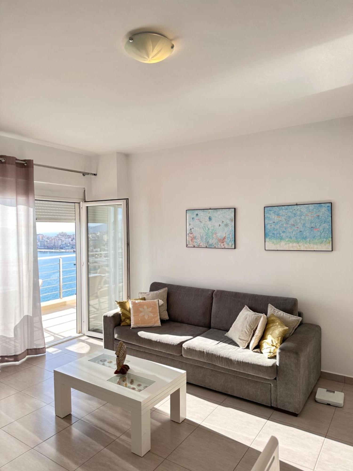 Bay View Apartment Sarandë Exteriör bild