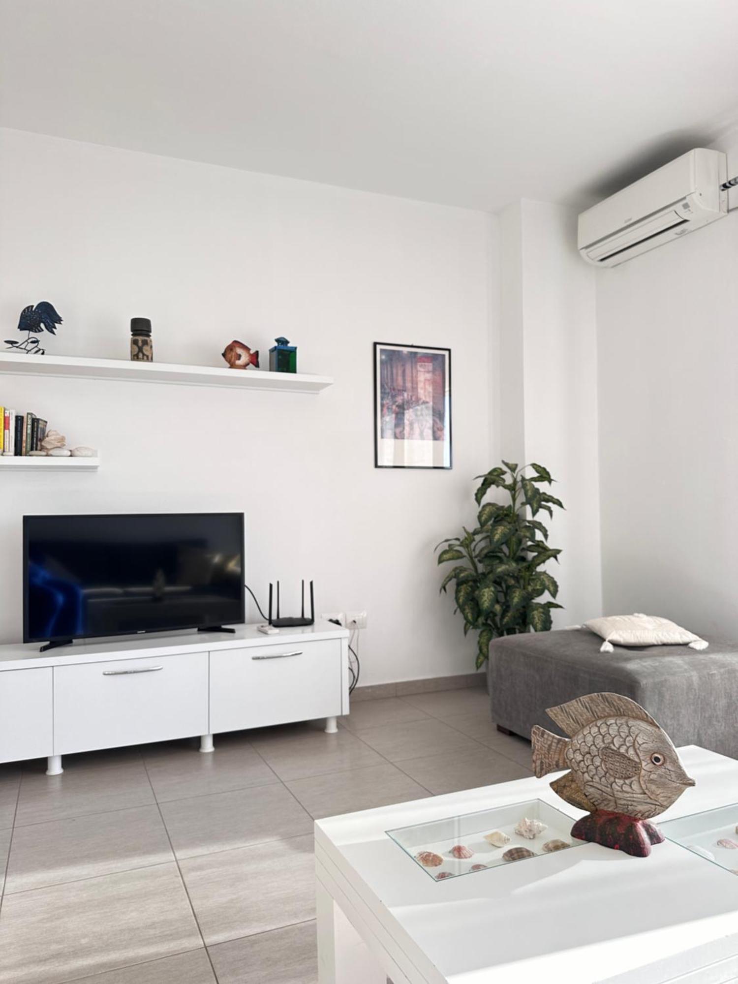 Bay View Apartment Sarandë Exteriör bild